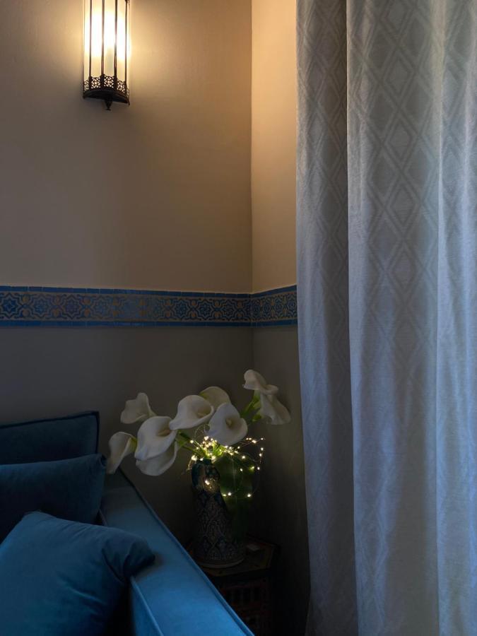 Ryad célianna Arles Esterno foto